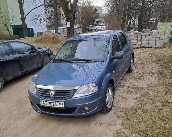 Синій Рено Логан, об'ємом двигуна 1.4 л та пробігом 258 тис. км за 3800 $, фото 2 на Automoto.ua