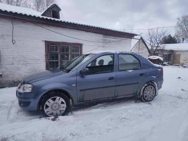Синій Рено Логан, об'ємом двигуна 1.6 л та пробігом 300 тис. км за 3200 $, фото 2 на Automoto.ua
