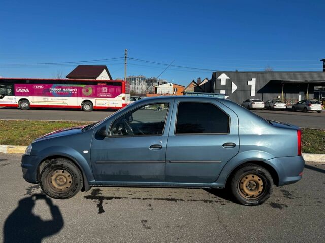 Синій Рено Логан, об'ємом двигуна 1.4 л та пробігом 306 тис. км за 4100 $, фото 3 на Automoto.ua