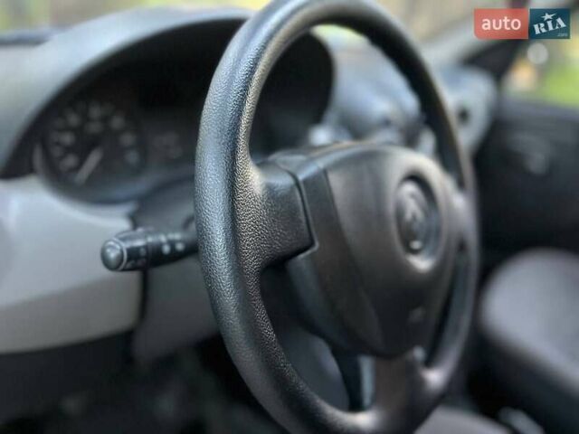 Синий Рено Логан, объемом двигателя 1.39 л и пробегом 170 тыс. км за 4250 $, фото 17 на Automoto.ua