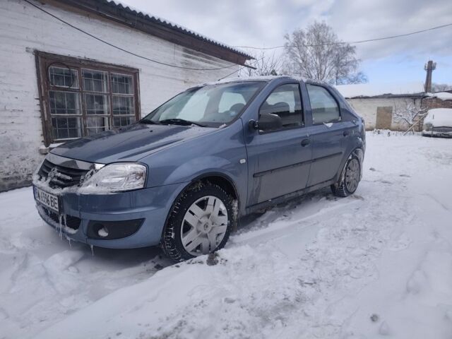 Синій Рено Логан, об'ємом двигуна 1.6 л та пробігом 300 тис. км за 3200 $, фото 3 на Automoto.ua