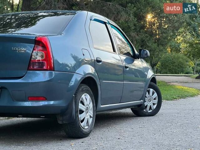 Синий Рено Логан, объемом двигателя 1.39 л и пробегом 170 тыс. км за 4250 $, фото 6 на Automoto.ua