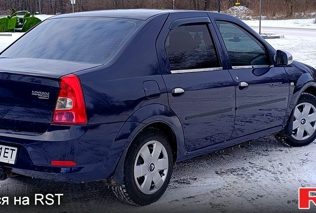 Синий Рено Логан, объемом двигателя 1.4 л и пробегом 18600 тыс. км за 4600 $, фото 8 на Automoto.ua