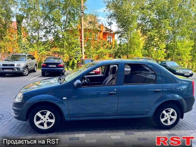 Синій Рено Логан, об'ємом двигуна 1.4 л та пробігом 131 тис. км за 4100 $, фото 3 на Automoto.ua