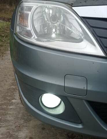 Синий Рено Логан, объемом двигателя 1.39 л и пробегом 267 тыс. км за 4300 $, фото 27 на Automoto.ua