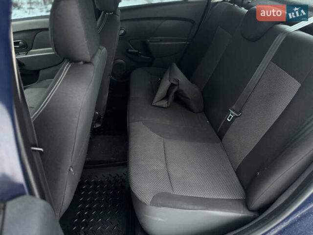 Синій Рено Логан, об'ємом двигуна 1.5 л та пробігом 250 тис. км за 4800 $, фото 7 на Automoto.ua