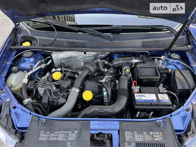 Синій Рено Логан, об'ємом двигуна 1.5 л та пробігом 124 тис. км за 6900 $, фото 15 на Automoto.ua