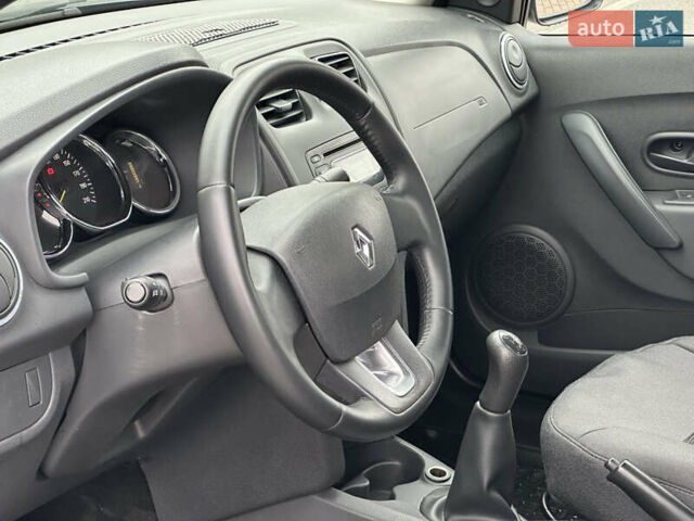 Синий Рено Логан, объемом двигателя 1.5 л и пробегом 171 тыс. км за 6700 $, фото 11 на Automoto.ua