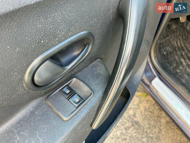 Синий Рено Логан, объемом двигателя 1.6 л и пробегом 132 тыс. км за 6230 $, фото 9 на Automoto.ua