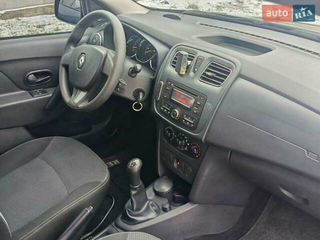 Синий Рено Логан, объемом двигателя 1.6 л и пробегом 181 тыс. км за 6300 $, фото 6 на Automoto.ua