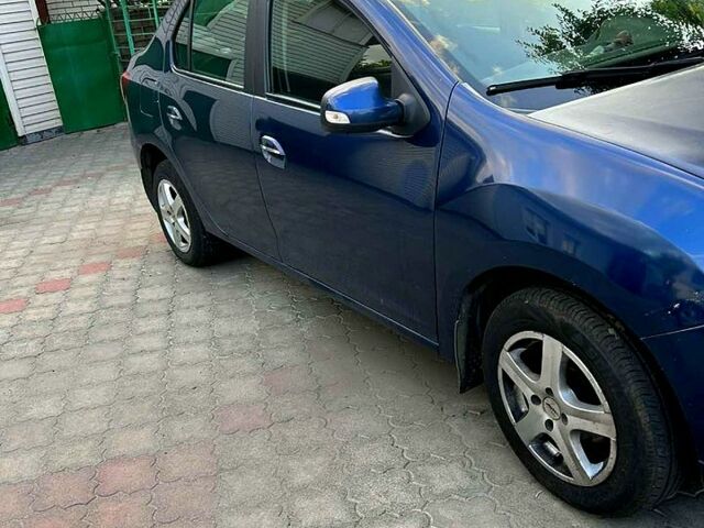 Синий Рено Логан, объемом двигателя 1.5 л и пробегом 131 тыс. км за 6800 $, фото 3 на Automoto.ua