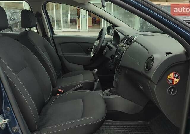 Рено Логан 2018 у Києві на Automoto.ua Синій Рено Логан, об'ємом двигуна 1.46 л та пробігом 67 тис. км за 8959 $, фото 5 на Automoto.ua