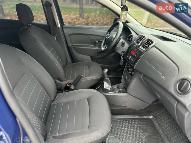 Синий Рено Логан, объемом двигателя 1 л и пробегом 98 тыс. км за 5200 $, фото 7 на Automoto.ua