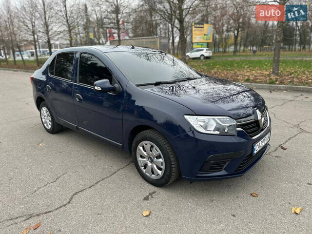 Синий Рено Логан, объемом двигателя 1 л и пробегом 98 тыс. км за 5200 $, фото 24 на Automoto.ua