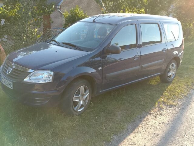 Синий Рено Логан, объемом двигателя 1.4 л и пробегом 212 тыс. км за 4800 $, фото 12 на Automoto.ua