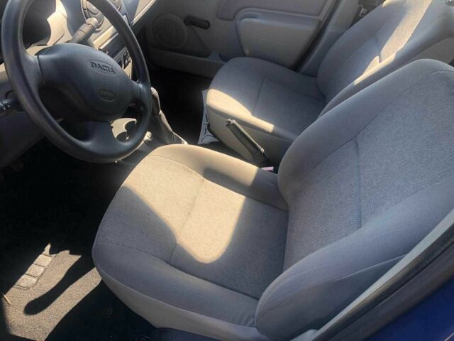 Синий Рено Логан, объемом двигателя 1.4 л и пробегом 212 тыс. км за 4800 $, фото 5 на Automoto.ua