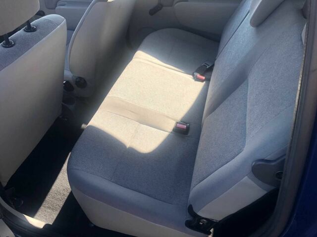 Синий Рено Логан, объемом двигателя 1.4 л и пробегом 212 тыс. км за 4800 $, фото 4 на Automoto.ua