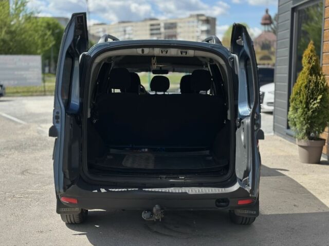 Синий Рено Логан, объемом двигателя 1.5 л и пробегом 245 тыс. км за 5700 $, фото 7 на Automoto.ua