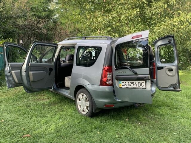 Синий Рено Логан, объемом двигателя 1.6 л и пробегом 183 тыс. км за 4300 $, фото 1 на Automoto.ua
