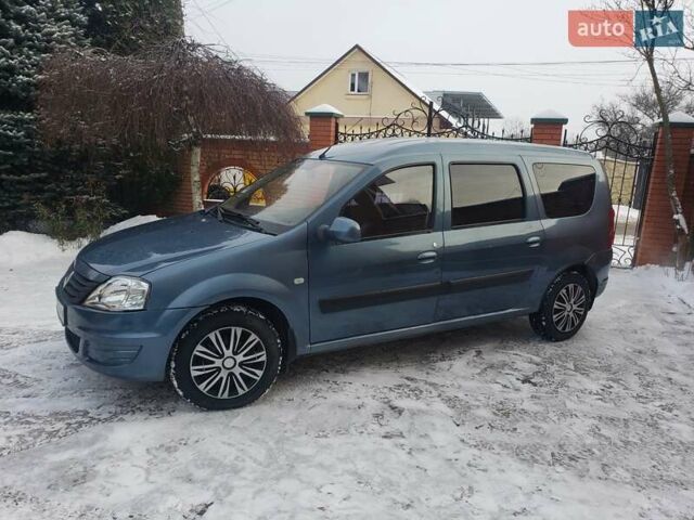 Синій Рено Логан, об'ємом двигуна 1.6 л та пробігом 298 тис. км за 4600 $, фото 3 на Automoto.ua