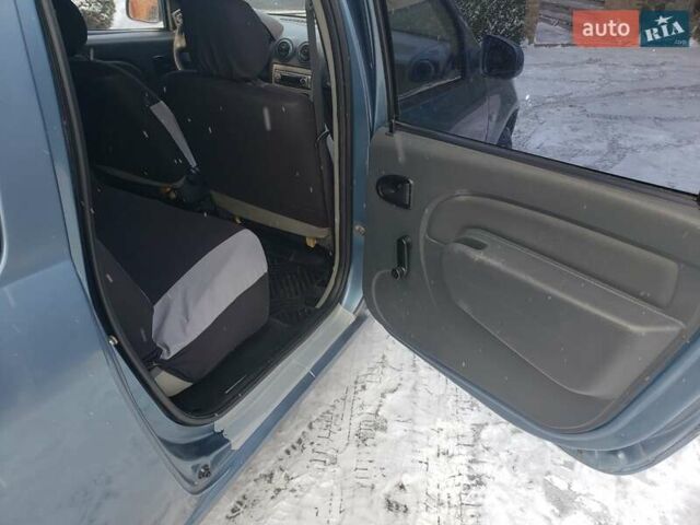 Синій Рено Логан, об'ємом двигуна 1.6 л та пробігом 298 тис. км за 4600 $, фото 21 на Automoto.ua