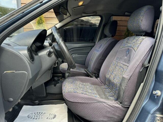 Синий Рено Логан, объемом двигателя 1.5 л и пробегом 245 тыс. км за 5700 $, фото 11 на Automoto.ua