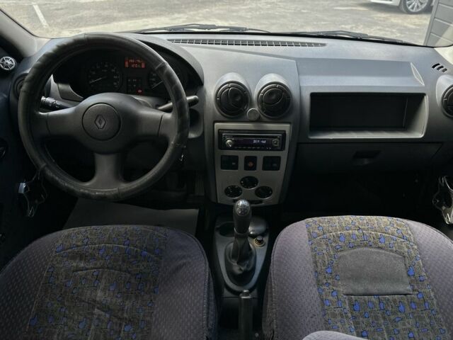 Синий Рено Логан, объемом двигателя 1.5 л и пробегом 245 тыс. км за 5700 $, фото 13 на Automoto.ua