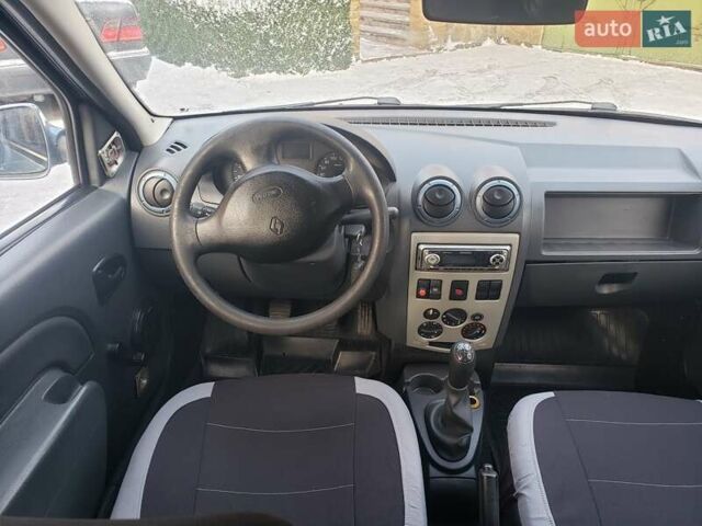 Синій Рено Логан, об'ємом двигуна 1.6 л та пробігом 298 тис. км за 4600 $, фото 28 на Automoto.ua