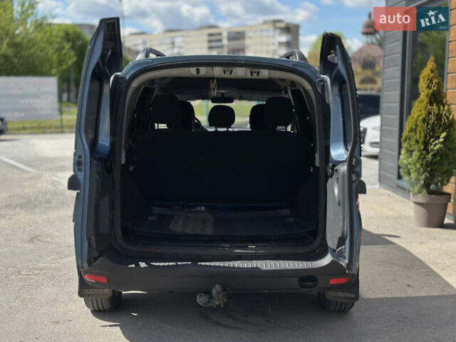 Синій Рено Логан, об'ємом двигуна 1.46 л та пробігом 266 тис. км за 5700 $, фото 14 на Automoto.ua