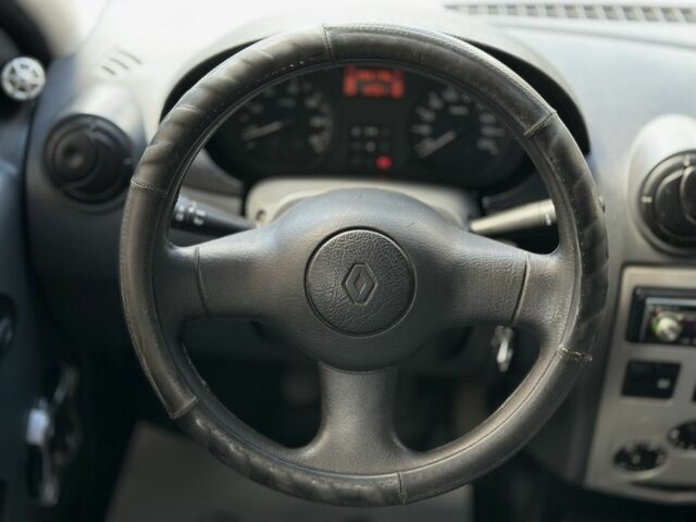 Синий Рено Логан, объемом двигателя 1.5 л и пробегом 245 тыс. км за 5700 $, фото 14 на Automoto.ua