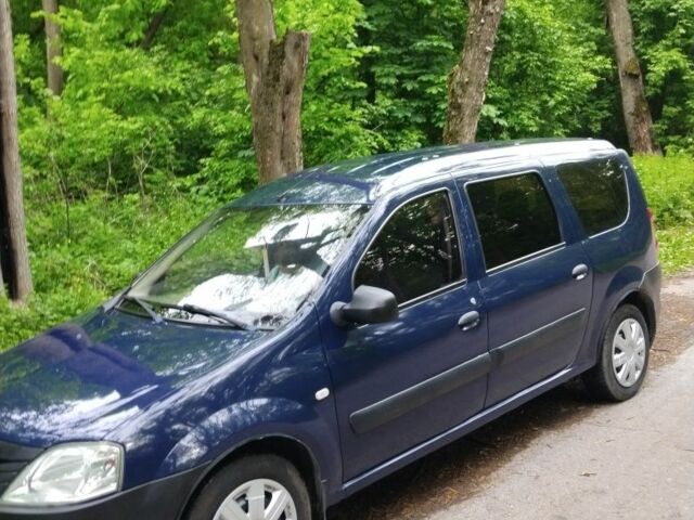 Синий Рено Логан, объемом двигателя 1.6 л и пробегом 204 тыс. км за 4800 $, фото 2 на Automoto.ua