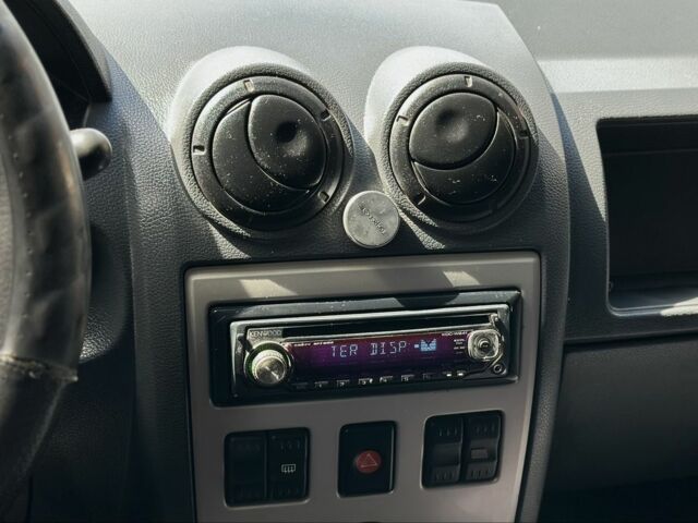 Синий Рено Логан, объемом двигателя 1.5 л и пробегом 245 тыс. км за 5700 $, фото 16 на Automoto.ua