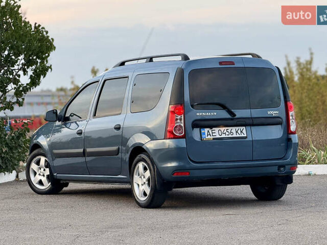 Синій Рено Логан, об'ємом двигуна 1.6 л та пробігом 185 тис. км за 5999 $, фото 8 на Automoto.ua