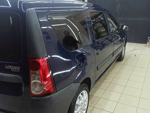 Синий Рено Логан, объемом двигателя 1.6 л и пробегом 2 тыс. км за 4700 $, фото 15 на Automoto.ua
