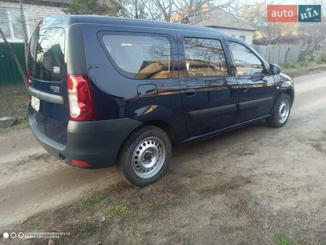 Синий Рено Логан, объемом двигателя 1.6 л и пробегом 86 тыс. км за 6000 $, фото 2 на Automoto.ua