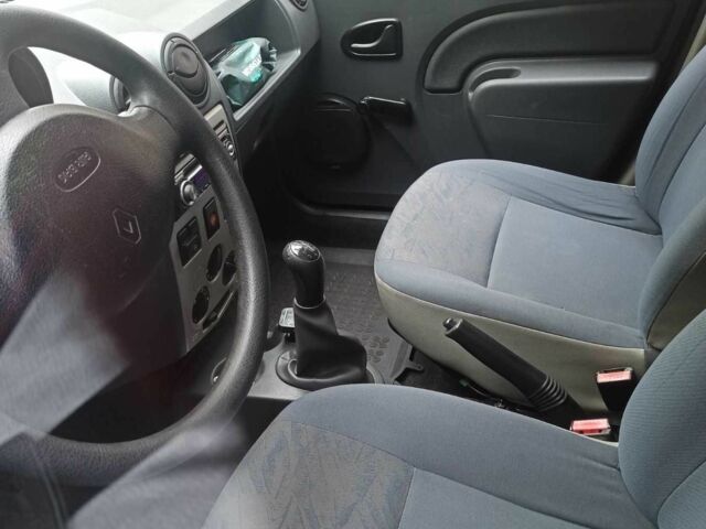 Синий Рено Логан, объемом двигателя 1.6 л и пробегом 2 тыс. км за 4700 $, фото 9 на Automoto.ua