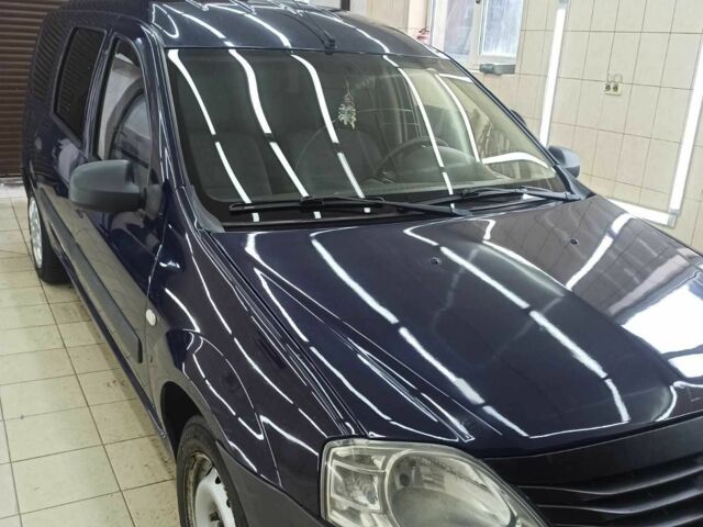 Синий Рено Логан, объемом двигателя 1.6 л и пробегом 2 тыс. км за 4700 $, фото 2 на Automoto.ua