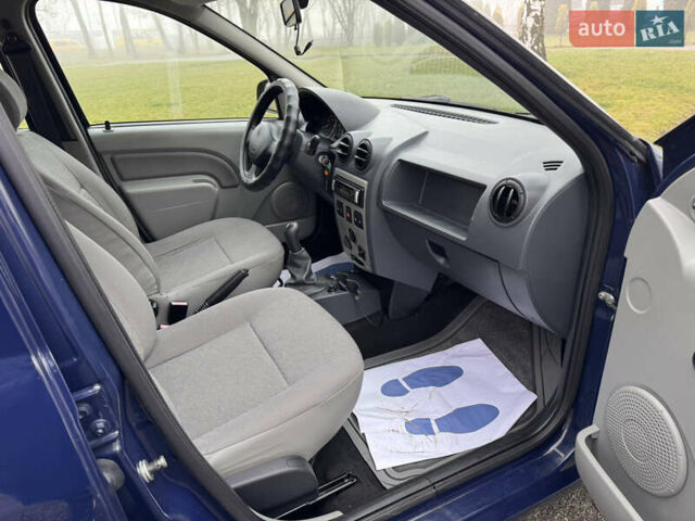 Синий Рено Логан, объемом двигателя 1.6 л и пробегом 110 тыс. км за 6700 $, фото 25 на Automoto.ua
