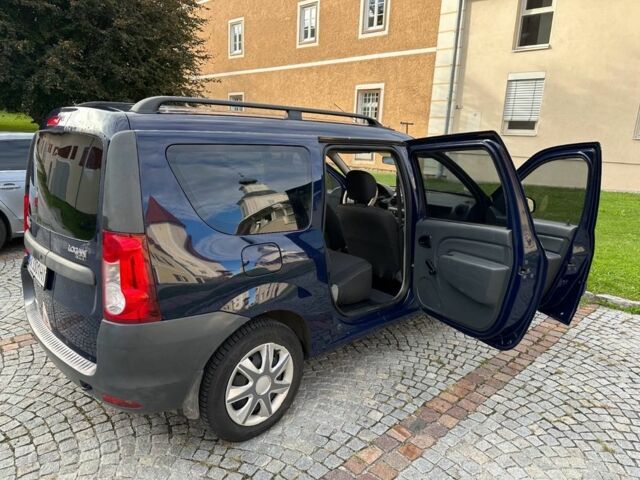 Синий Рено Логан, объемом двигателя 0 л и пробегом 240 тыс. км за 4550 $, фото 6 на Automoto.ua