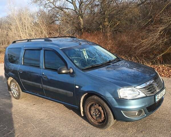 Синий Рено Логан, объемом двигателя 1.6 л и пробегом 112 тыс. км за 5200 $, фото 2 на Automoto.ua