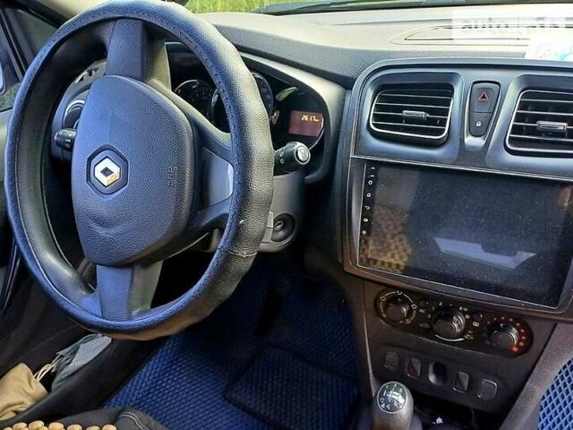 Синій Рено Логан, об'ємом двигуна 1.6 л та пробігом 235 тис. км за 7000 $, фото 1 на Automoto.ua