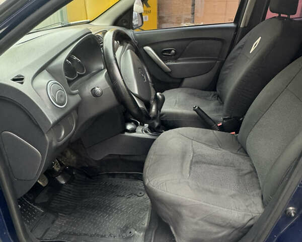 Синій Рено Логан, об'ємом двигуна 1.46 л та пробігом 309 тис. км за 5900 $, фото 6 на Automoto.ua