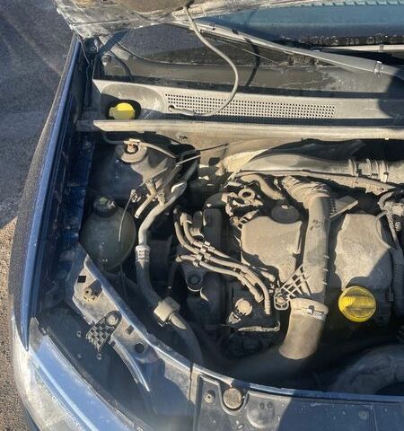 Синій Рено Логан, об'ємом двигуна 1.46 л та пробігом 332 тис. км за 6900 $, фото 11 на Automoto.ua