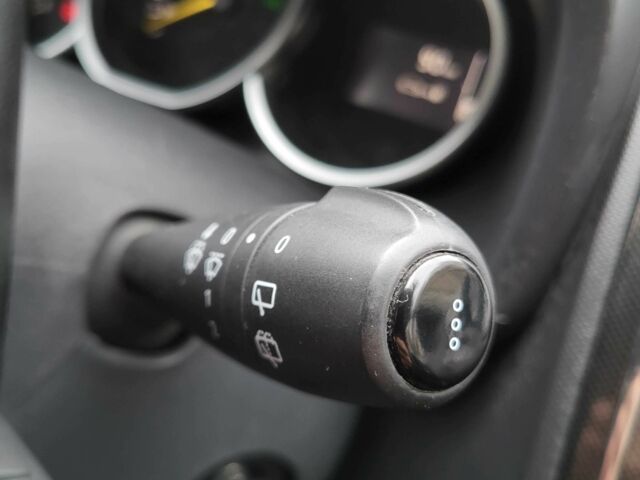 Синий Рено Логан, объемом двигателя 1.5 л и пробегом 43 тыс. км за 12000 $, фото 19 на Automoto.ua