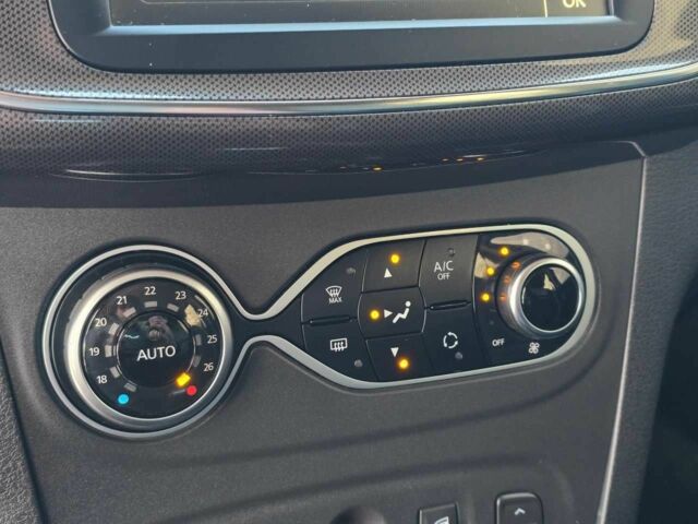 Синій Рено Логан, об'ємом двигуна 0.9 л та пробігом 120 тис. км за 10499 $, фото 14 на Automoto.ua