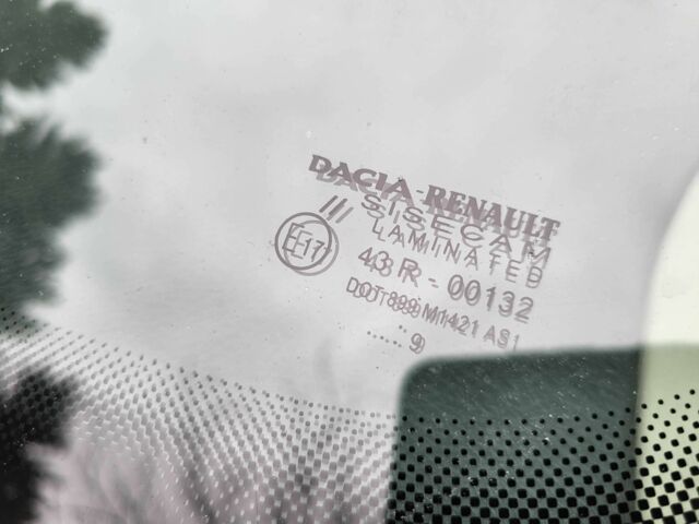 Синий Рено Логан, объемом двигателя 1.5 л и пробегом 43 тыс. км за 12000 $, фото 6 на Automoto.ua