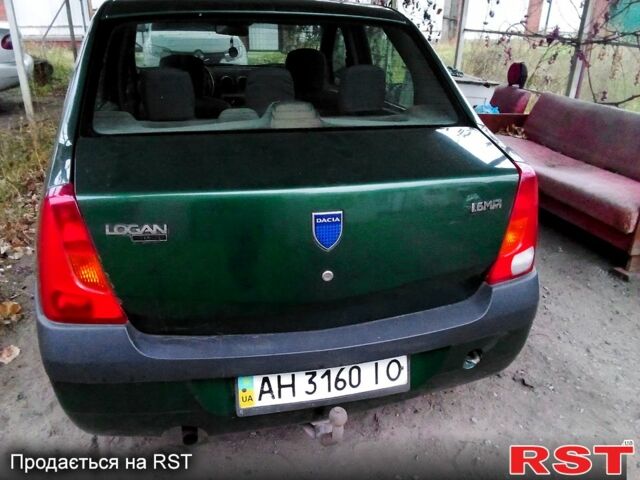 Зеленый Рено Логан, объемом двигателя 1.6 л и пробегом 280 тыс. км за 2000 $, фото 1 на Automoto.ua