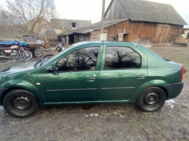 Зеленый Рено Логан, объемом двигателя 1.4 л и пробегом 192 тыс. км за 1800 $, фото 4 на Automoto.ua