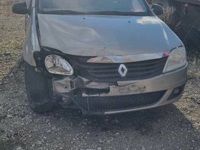 Зеленый Рено Логан, объемом двигателя 1.5 л и пробегом 190 тыс. км за 2500 $, фото 1 на Automoto.ua