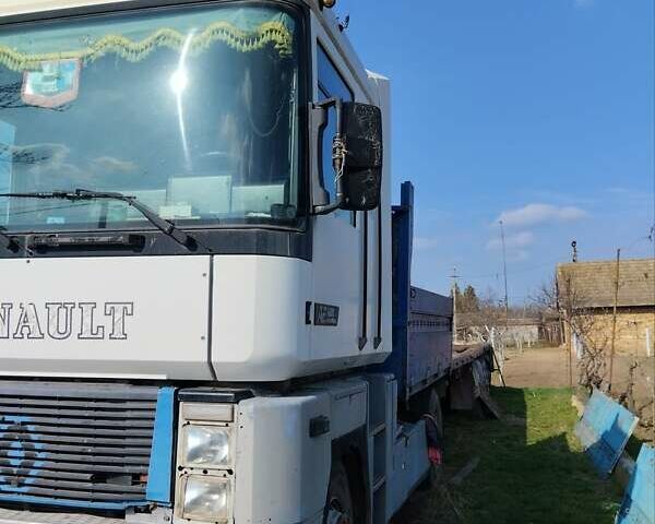 Белый Рено Магнум, объемом двигателя 12 л и пробегом 75 тыс. км за 8500 $, фото 8 на Automoto.ua